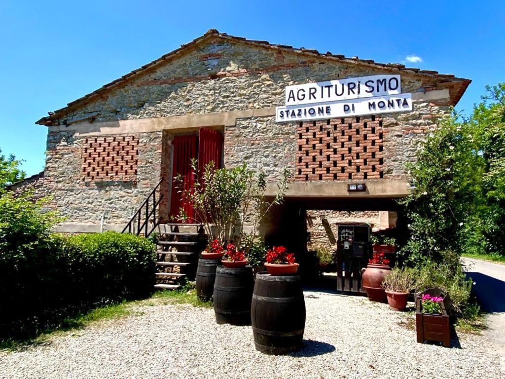 Agriturismo Stazione Di Monta Vicchio Ngoại thất bức ảnh
