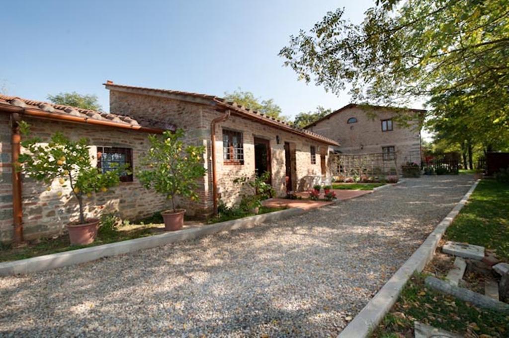 Agriturismo Stazione Di Monta Vicchio Ngoại thất bức ảnh